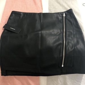 Lulus leather skirt